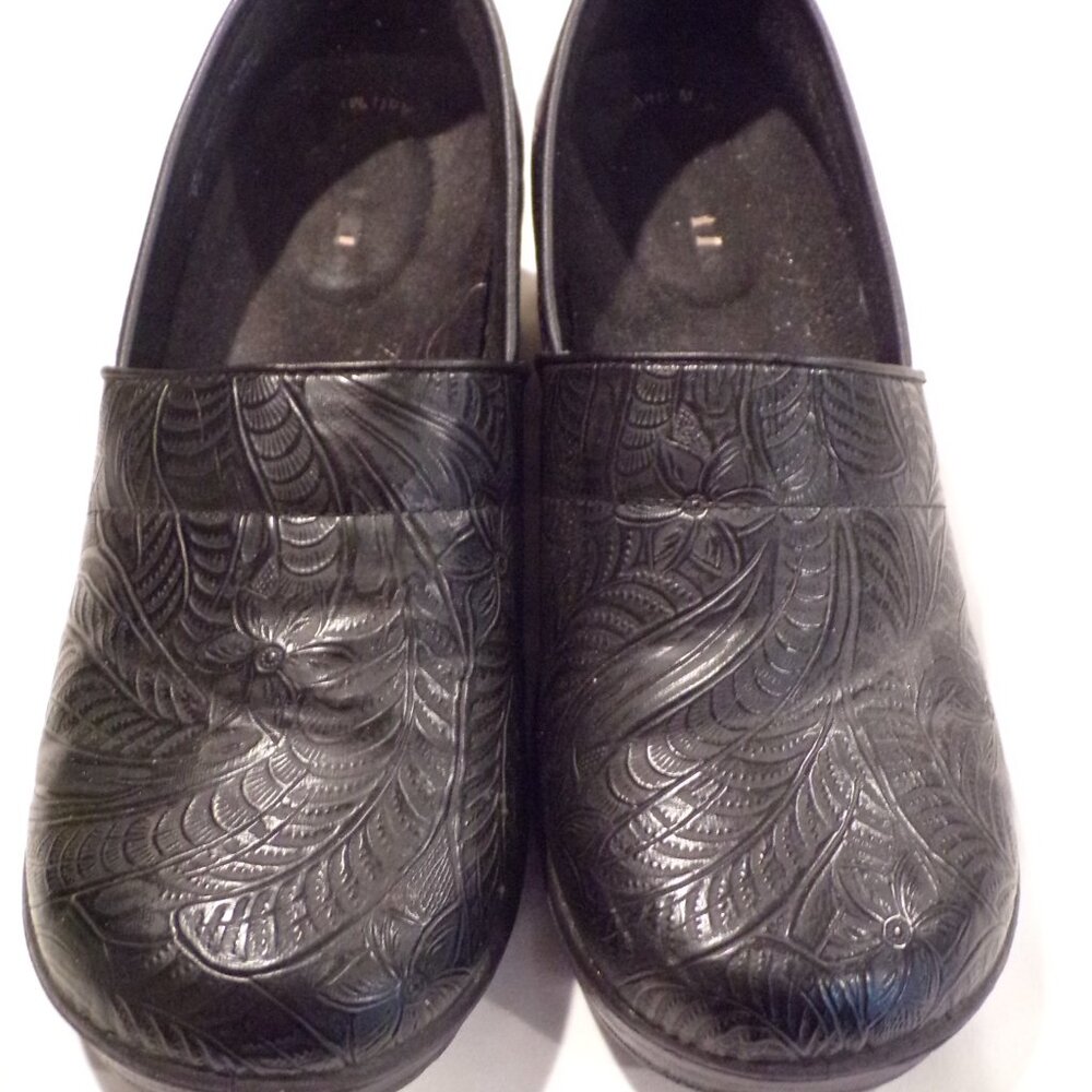 Women's 9W Black Slip On Shoes, Slip Resistant, Non Marking, Food Medical Work